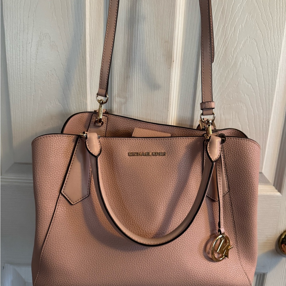 ✨ 💖 Michael Kors Kimberly Large Pebbled Leather Satchel – Blossom Pink 💖 ✨